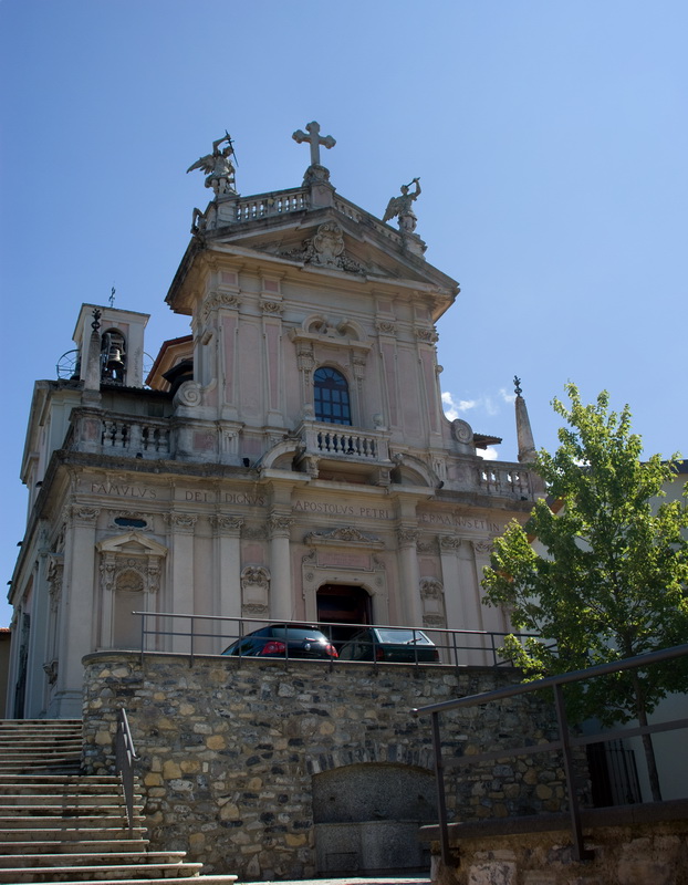 Como church outside